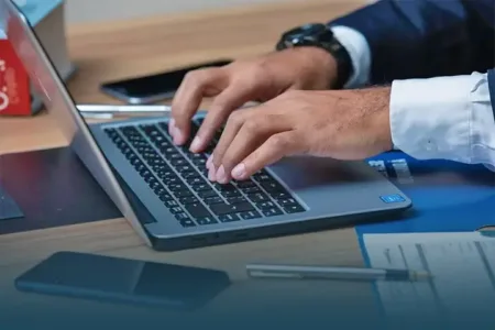 مشاوره متنی توسط وکیل دادگستری یا کارشناس حقوقی, به صورت برخط (آنلاین) کاملاً رایگان!